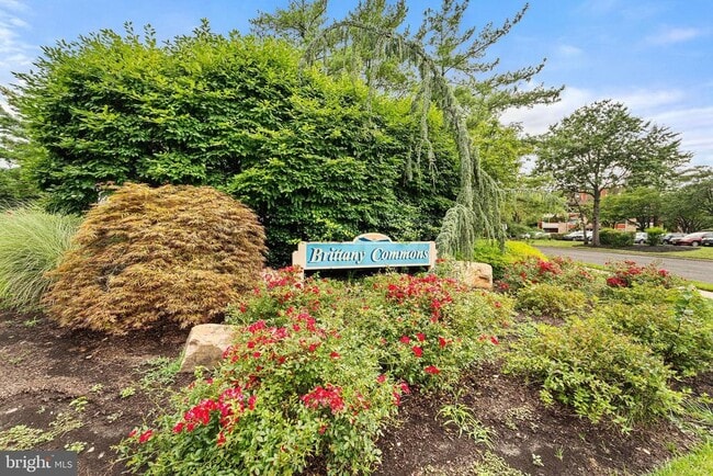 Building Photo - 4807 Aberdeen Dr
