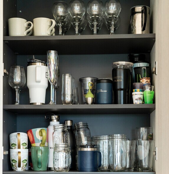 Building Photo - 191 Condor St