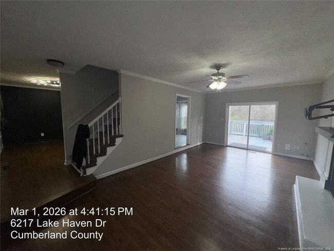 Building Photo - 6217 Lakehaven Dr