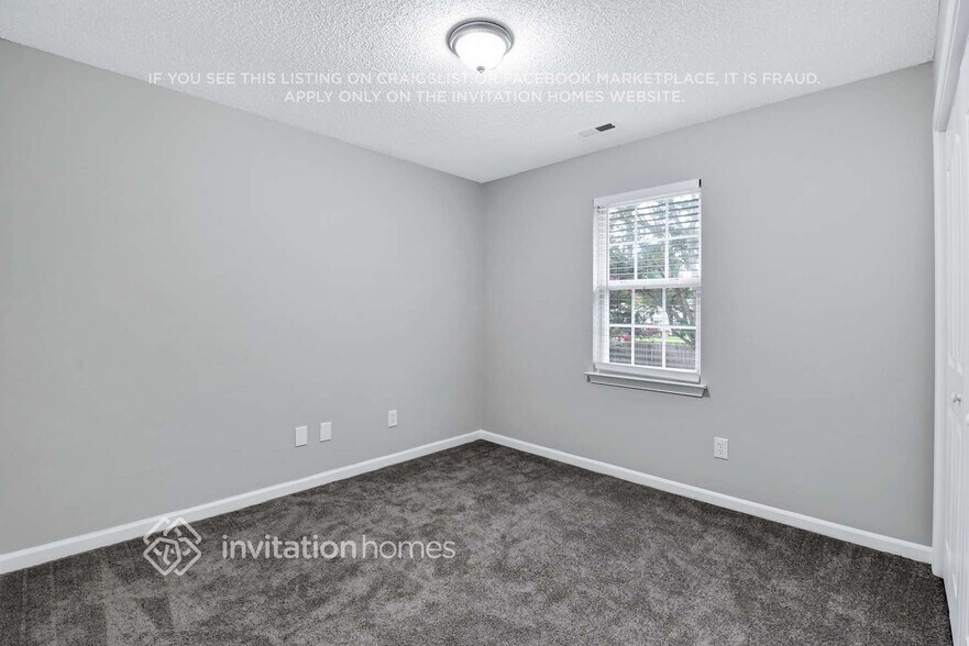 Building Photo - 1199 Lempster Dr NW