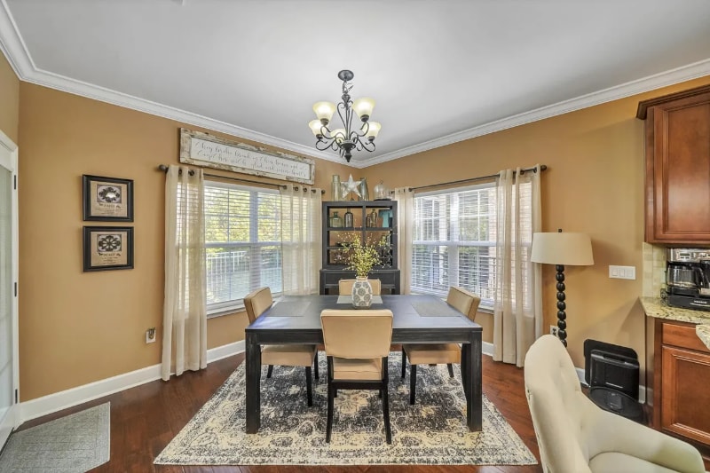 Building Photo - 122 Big Oaks Ln