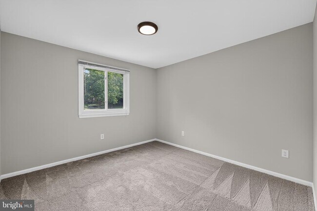 Building Photo - 4898 Wheatstone Dr