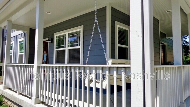 Building Photo - 3211 Anderson Pl