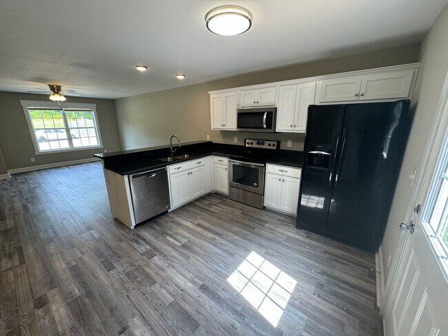 Building Photo - 308 N Varnell Rd