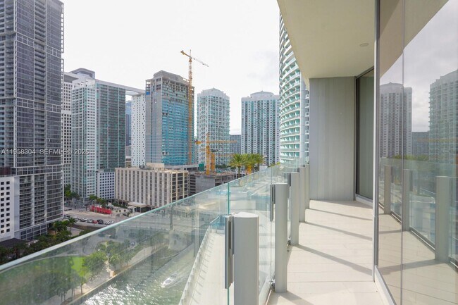 Building Photo - 300 Biscayne Blvd Way