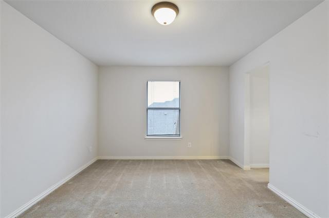 Building Photo - 628 Daisy Dr