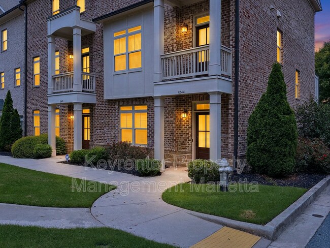 Building Photo - 1244 Stone Castle Cir