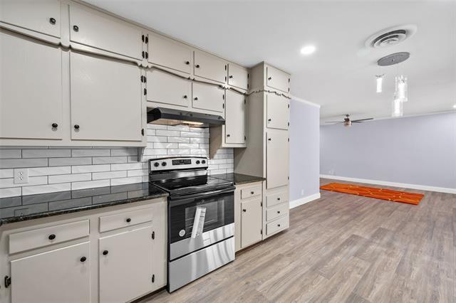 Building Photo - 4409 Wedgmont Cir S