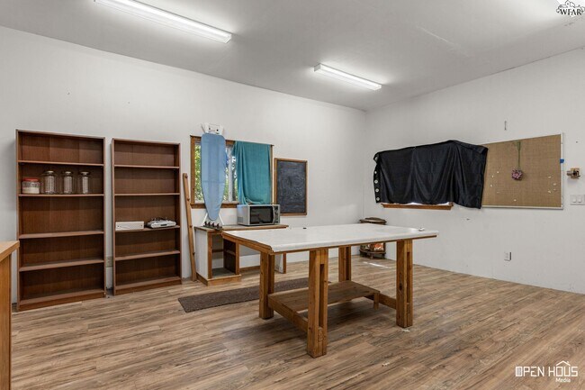 Building Photo - 515 N Texas St