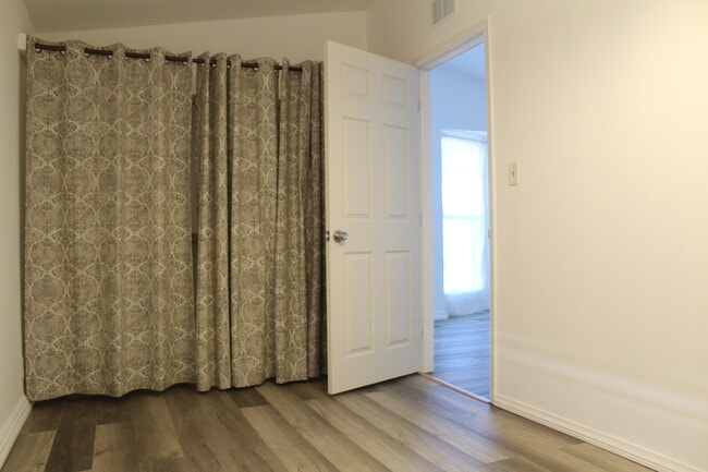 Building Photo - 31769 Vía Cordova