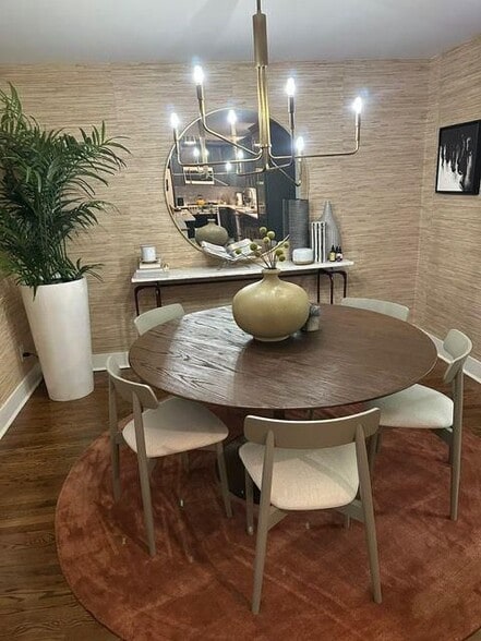 Building Photo - 2434 Rockcliff Rd SE