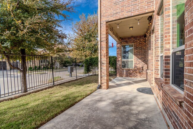 Building Photo - 1117 Ferndale Dr