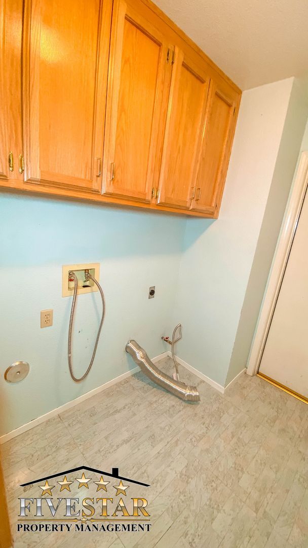 Building Photo - 8501 Tamworth St