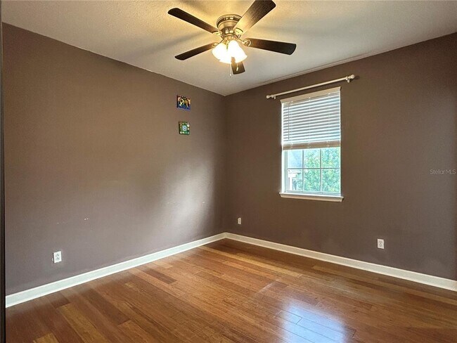 Building Photo - 2549 Twain Dr