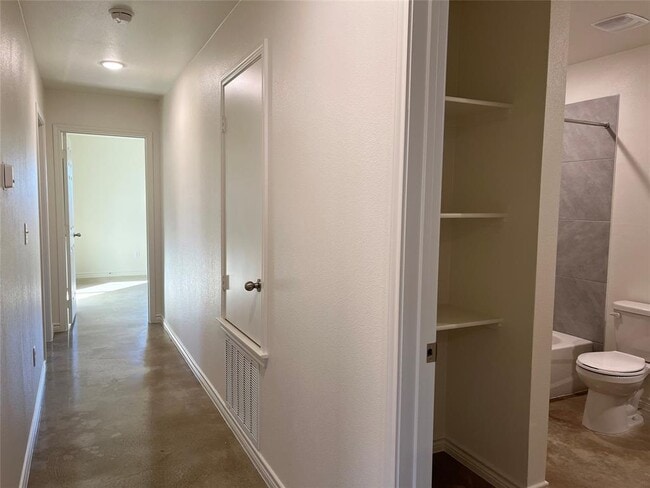 Building Photo - 2316 Alterman Dr