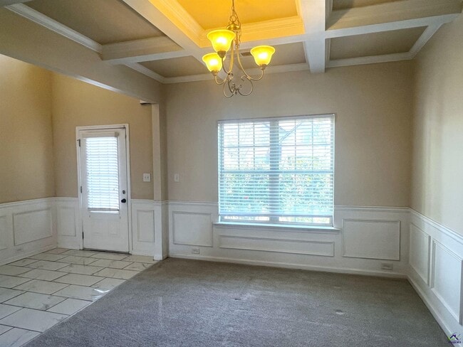 Building Photo - 807 Citrona Dr