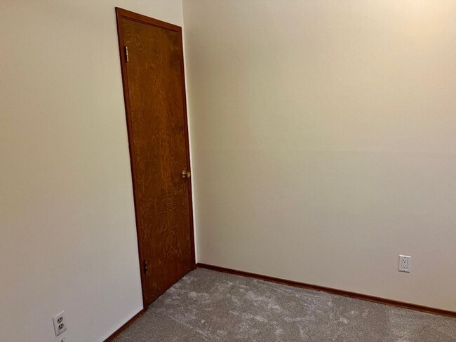 Building Photo - 3Bd/1.5Ba Covington House