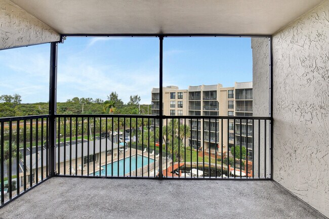 Building Photo - 21 Royal Palm Way