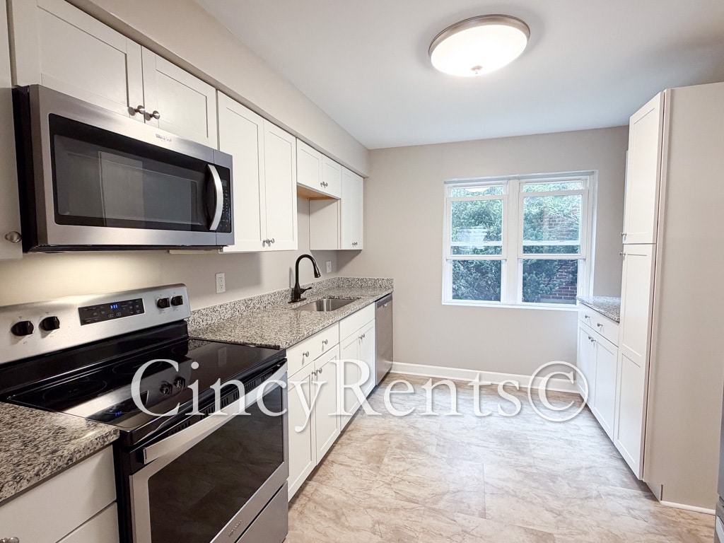 Building Photo - 4105 Paxton Woods Dr