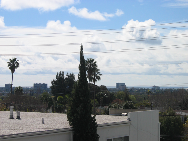 Building Photo - 3428 S Centinela Ave