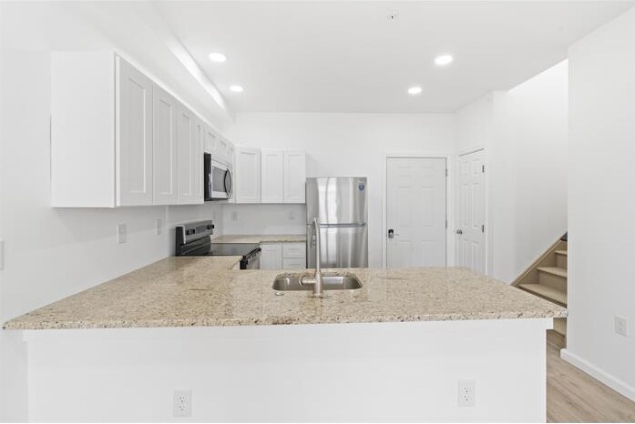 Building Photo - 4250 Lancaster Ave