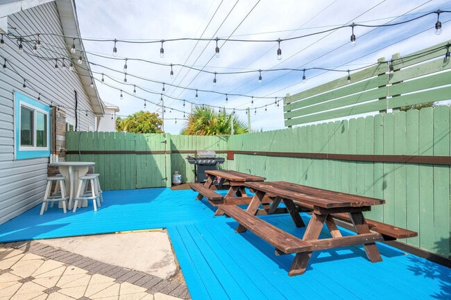 Building Photo - 4431 Luke Ave