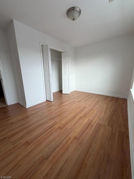 Building Photo - 110-PT112 Redwood Ave