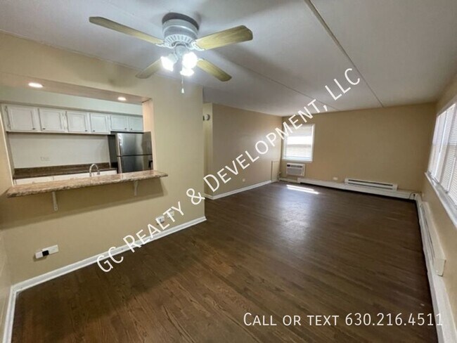 Building Photo - 255 Uteg St