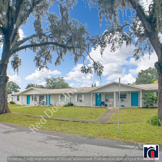 Building Photo - Large 2/1- Minutes from Downtown Leesburg/...