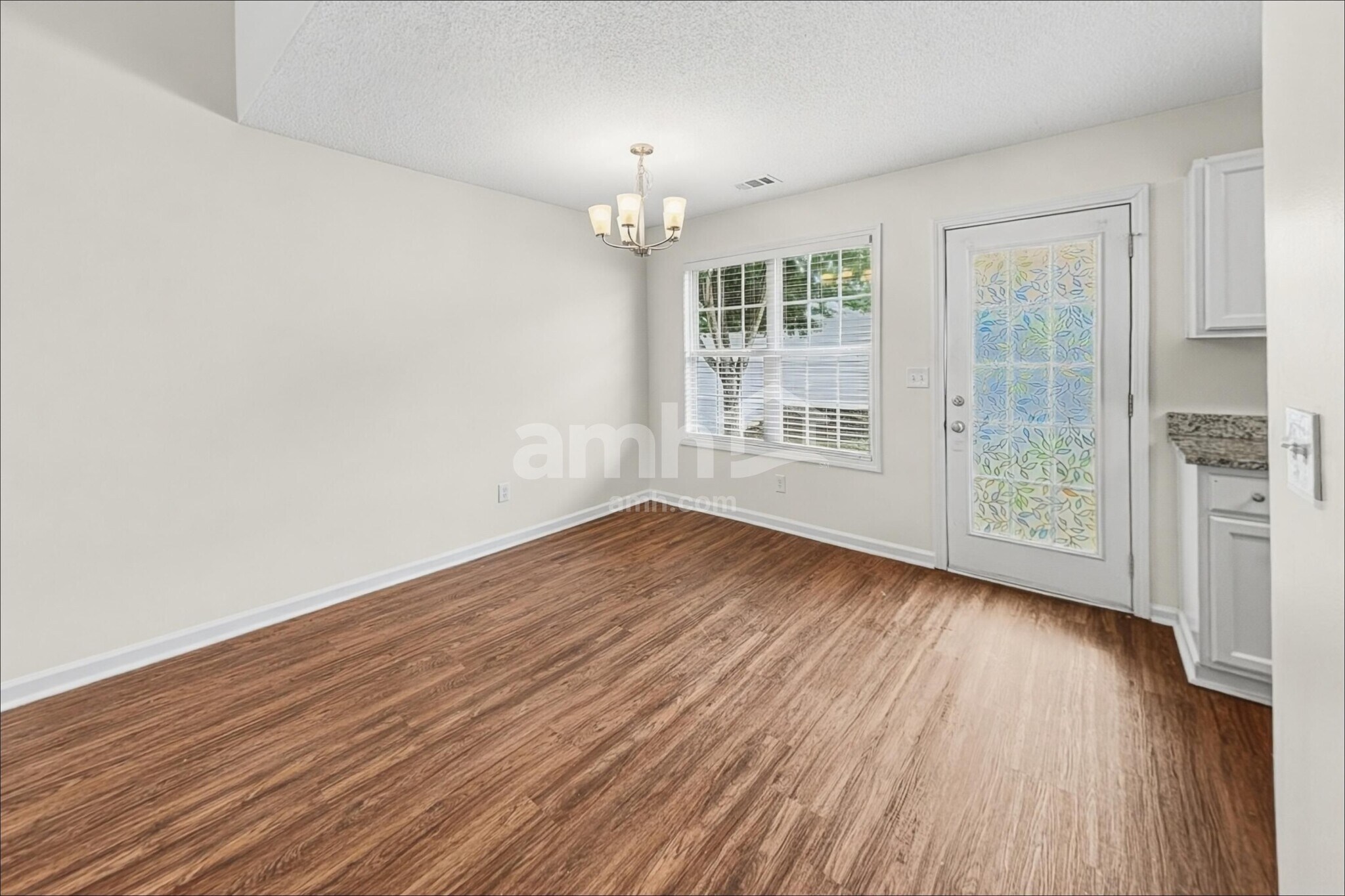 Building Photo - 294 Greystone Cir