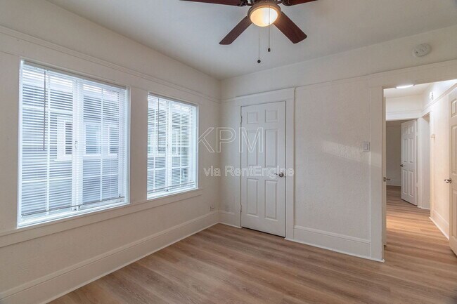 Building Photo - 444 E Sonoma Ave