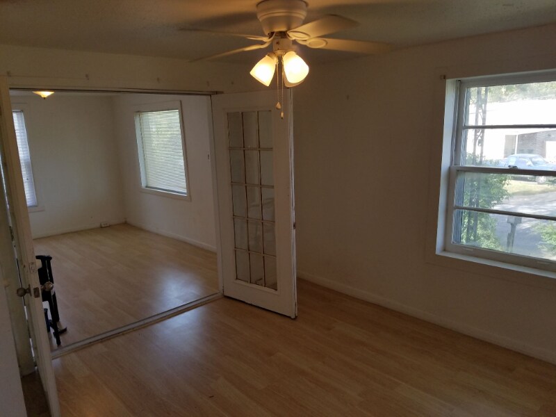 Building Photo - 3215 Clifton Ave