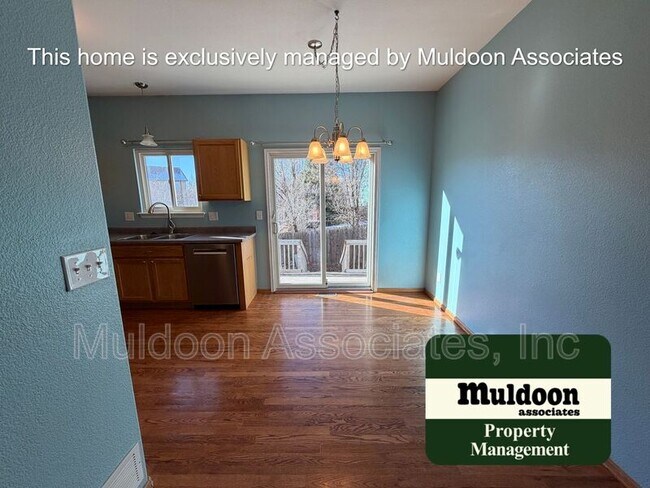 Building Photo - 821 Legend Oak Dr