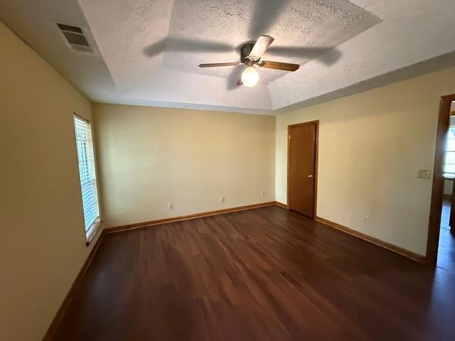 Building Photo - 8351 Post Oak Ct