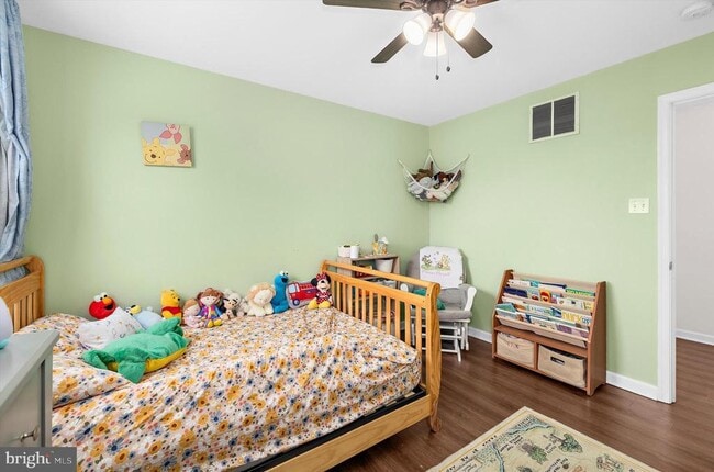 Building Photo - 7665 Cedar Dr
