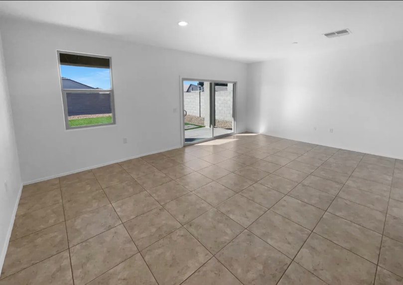 Building Photo - 30709 W Indianola Ave