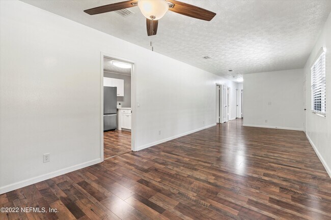 Building Photo - 5092 Harvey Grant Rd