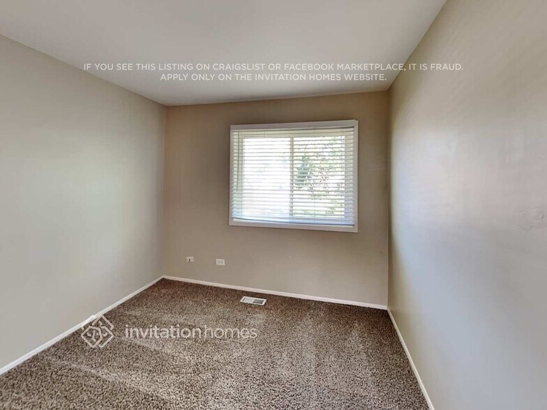 Building Photo - 6791 Redwing Dr