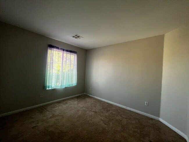 Building Photo - Welcome to this stunning 3-story home loca...