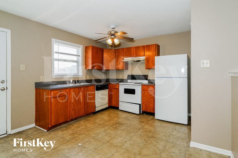 Building Photo - 7719 Brandenburg Way