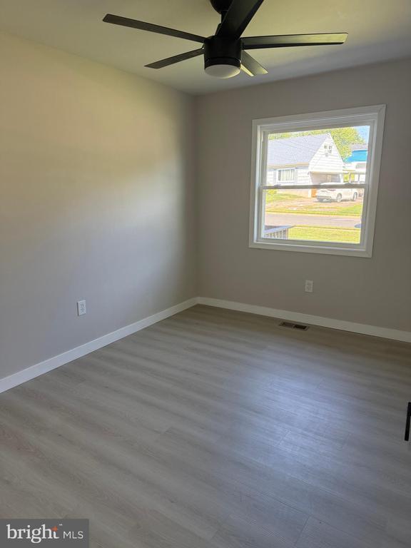 Building Photo - 13914 Mathews Dr
