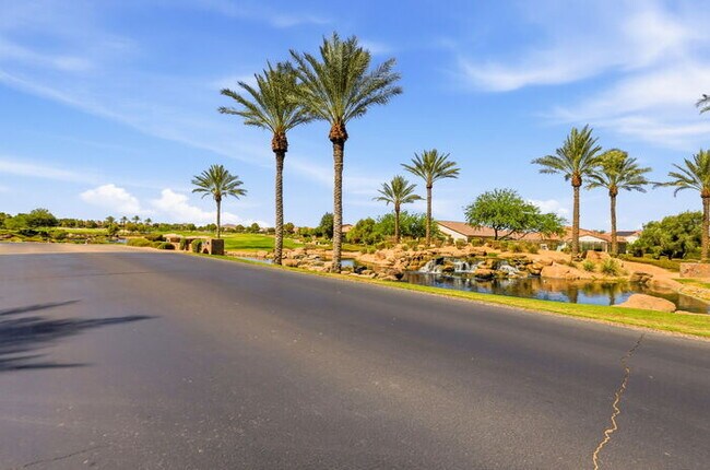 Building Photo - Encanterra Golf Community