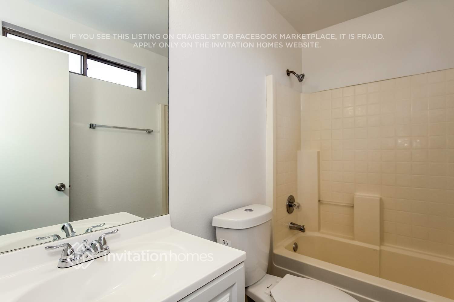 Building Photo - 8304 W Baxter Dr