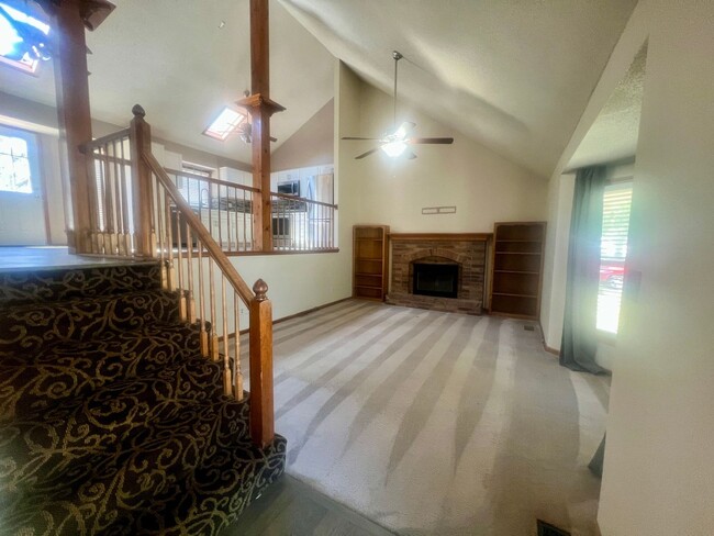 Building Photo - Who is looking for a New Kitchen?