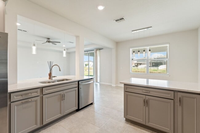 Building Photo - Epperson Rental