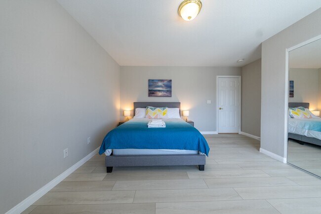 Building Photo - Spacious 4-Bed Family Home in Prime Las Vegas Location!