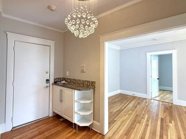 Building Photo - 20-2 Chiswick Rd