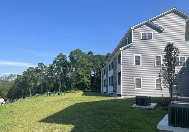 Building Photo - 30 Alpine Place Dr