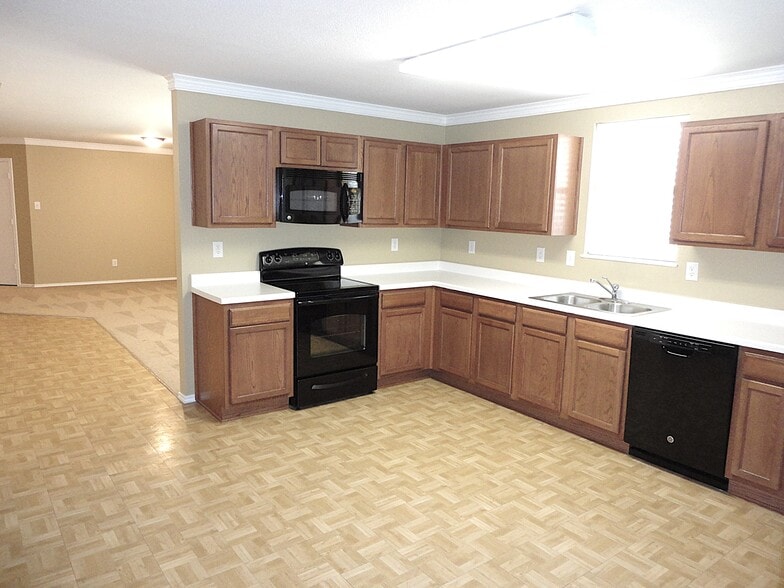 Building Photo - 9029 Quarter Horse Ln