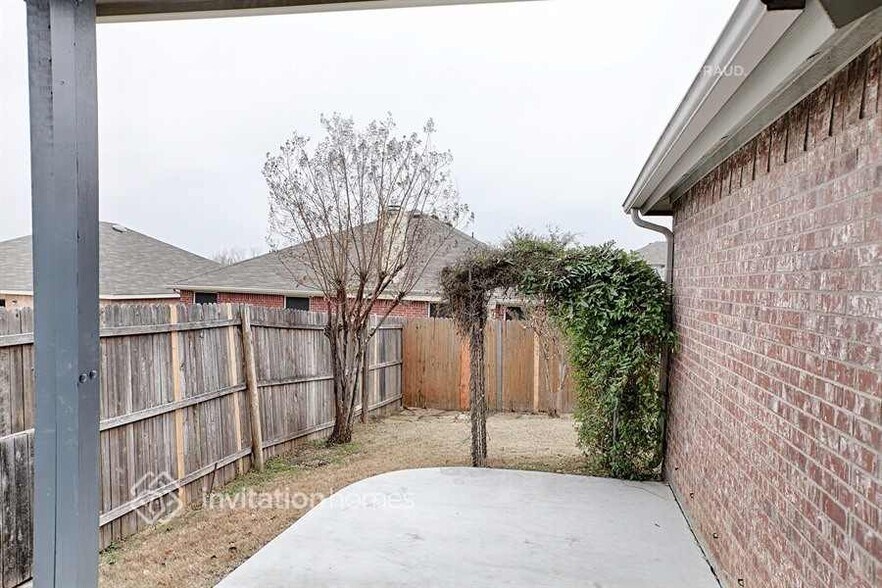 Building Photo - 4928 Stirrup Way